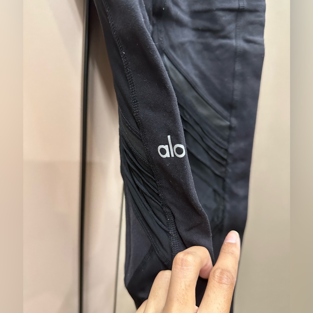 Alo Yoga Moto leggings